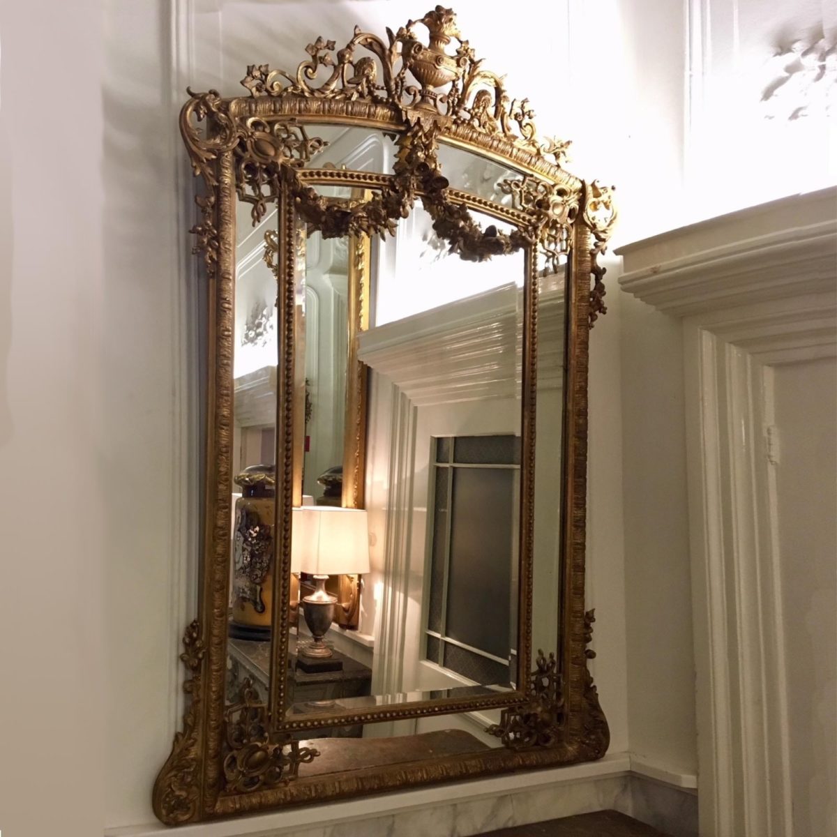 Shinkan type terug Antieke spiegel uit de 19e eeuw in de stijl van Lodewijk XVI - Piet Jonker